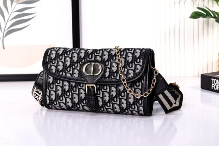 شنطة Dior حريمي