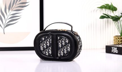 شنطة Dior حريمي