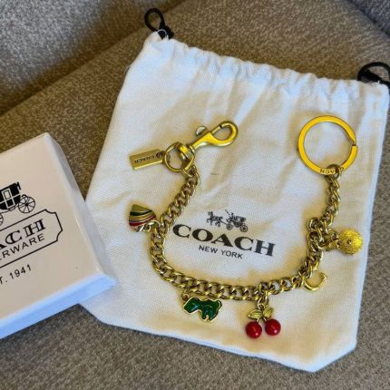 ميدالية كوتش - Coach Motif Chain Bag Charm